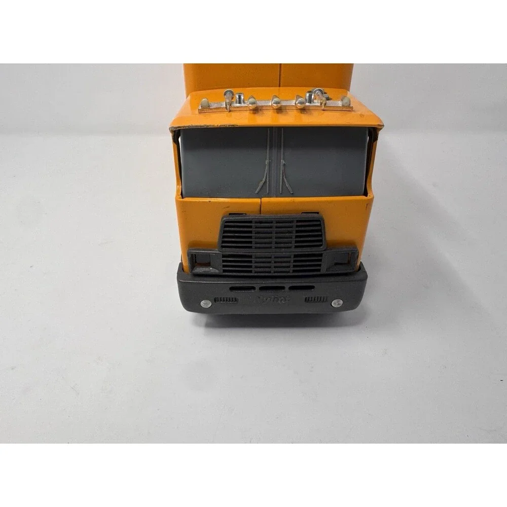 Nylint Thunder Runner Trash Masher Garbage Truck Sound Machine (Video)